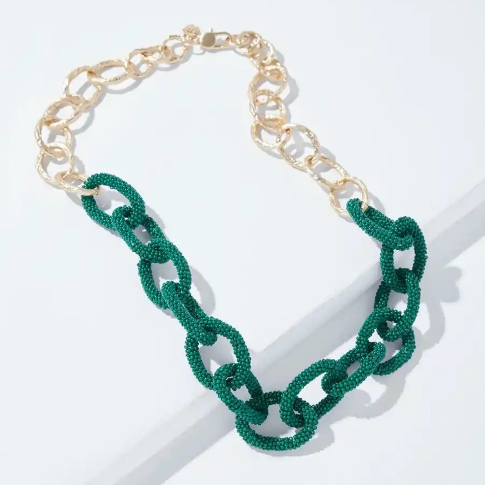 WHBM GREEN BEADED CHAIN NECKLACE